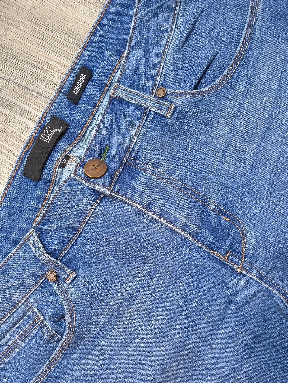 Mid Rise Skinny Stretch w/27.5" Inseam  🧵1822 Adrianna Size 12 sac966